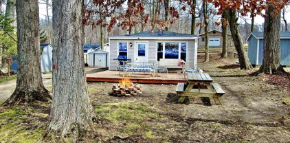 111 Sunset Cove Lane, Allegan