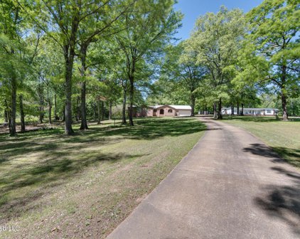 376 Deantown, Coldwater