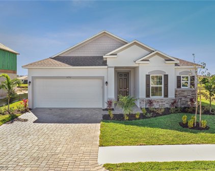 8792 Cascade Price  Circle, North Fort Myers