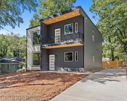2865 Randall, East Point