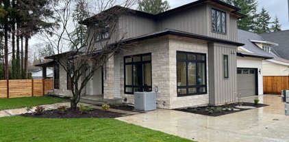 8972 King Street, Langley