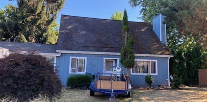 2964 Sherry Ct, Salem