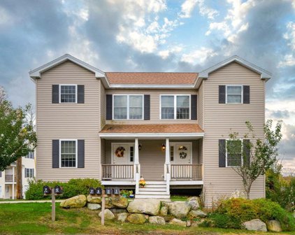 5 Oak Hill Rd Unit 5, Southborough