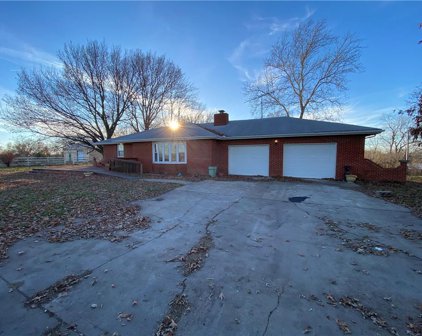 5466 NW Freeman Road, Plattsburg
