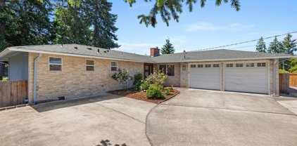 15621 Main Street, Bellevue