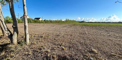 001 County Road 158, Alvin