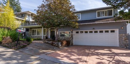 31 Foss DR, Redwood City