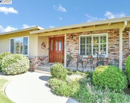 1100 Chestnut St, Brentwood