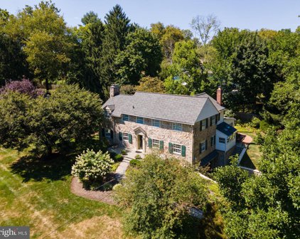 669 Richards Rd, Wayne
