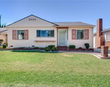 4827 Deeboyar Avenue, Lakewood