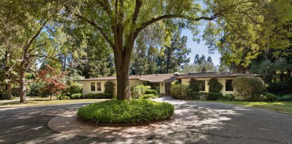 97 Queens CT, Atherton