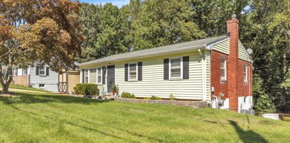 9006 Anna Dr, Clinton