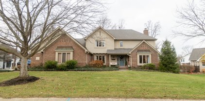 8688 Moon Bay Circle, Indianapolis