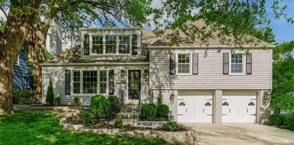7619 Chadwick Street, Prairie Village