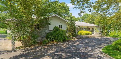 6 Shelter Bay Drive, Great Neck