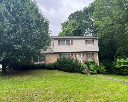 125 Sequoyah Drive, Alpharetta
