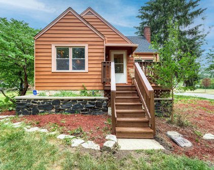 1400 Burlington Avenue, Lisle