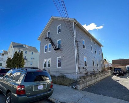 122 Lincoln Avenue, Central Falls