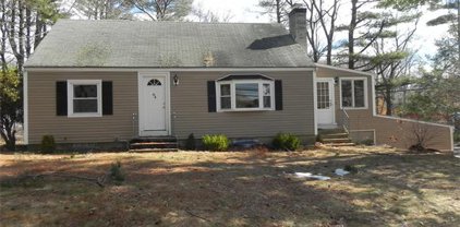64 Carlisle Rd, Westford