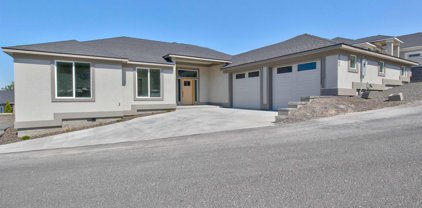 3565 Nicholas Lane, West Richland