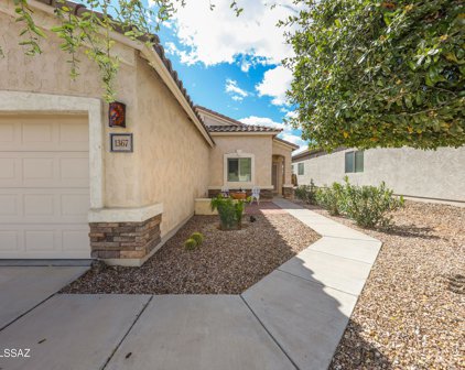 1367 W Calle Luis Maria, Sahuarita
