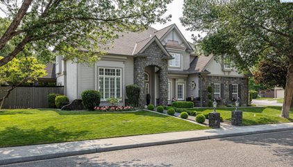 111 Mesa Dr, Richland