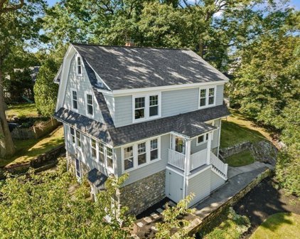 55 Valley Rd, Milton