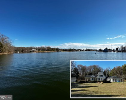 921 Childs Point Rd, Annapolis