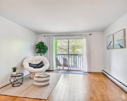 31003 14th Avenue S Unit #D-21, Federal Way