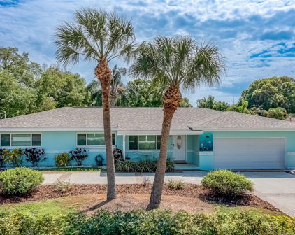 1715 Lakeview Road, Clearwater