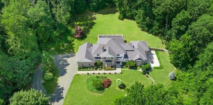 54 Falcon Crest Road, Middlebury