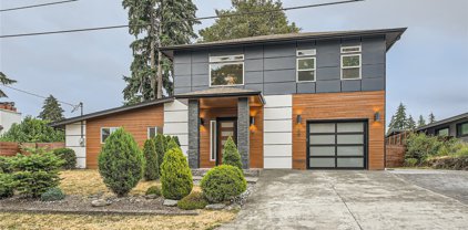 430 167th Avenue SE, Bellevue