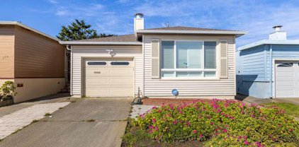 566 Skyline DR, Daly City