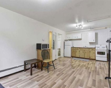 92 Glover Avenue, New Westminster
