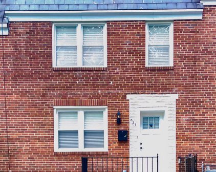 821 Wicklow Rd, Baltimore