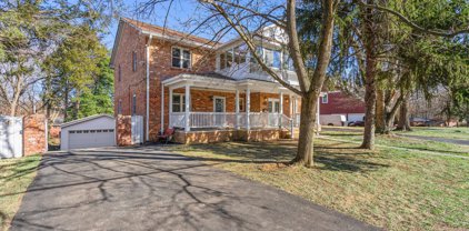 3581 University Dr, Fairfax