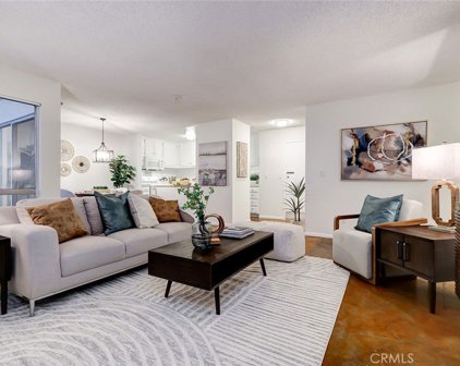 605 S Prospect Avenue Unit 107, Redondo Beach