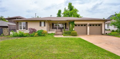 1714 Huntington Avenue, Nichols Hills