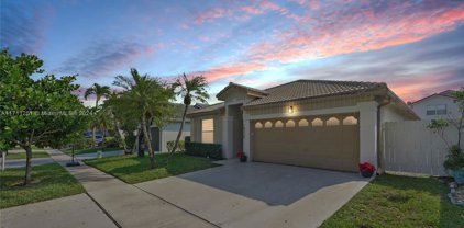 18330 Nw 8th St, Pembroke Pines