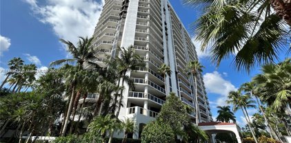 3600 Yacht Club Dr Unit #702, Aventura