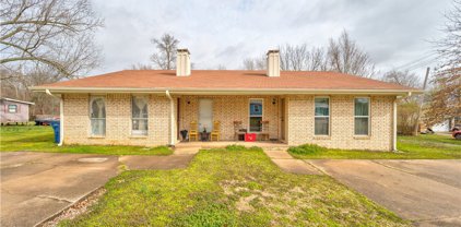 609 & 611 E Helena  Street, Siloam Springs