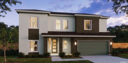 8320 Avon, Bakersfield