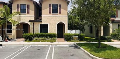 10625 W 32nd Ln Unit #10625, Hialeah