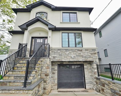 8 Bartlett Avenue, Staten Island