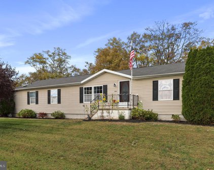 224 Teal Rd, Martinsburg