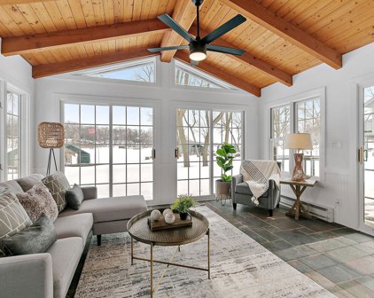 5440 Ridgewood Cove, Minnetrista
