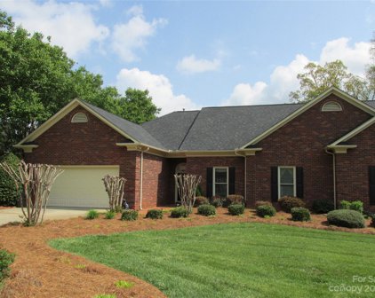 2506 Foxmoor  Drive, Monroe