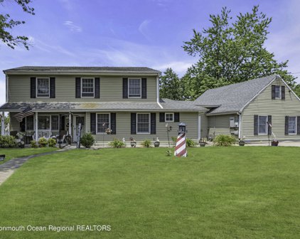8 Wagon Road, Hazlet