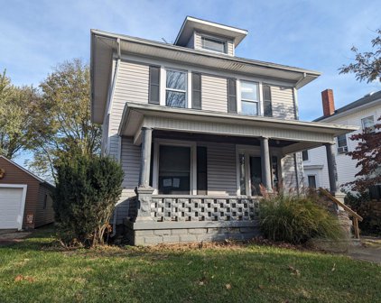 328 Lincoln Place, Urbana