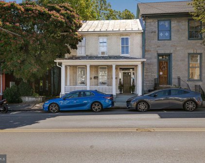 316 E King St, Shippensburg